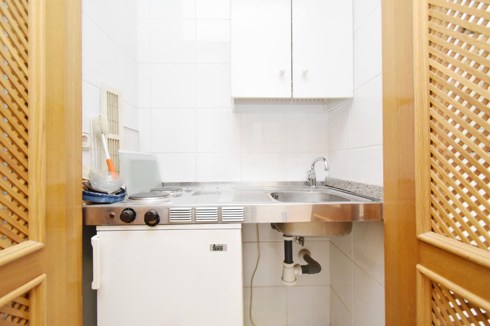 Erhverv til salg i El Ejido - € 150.000 (Ref: 8508837)