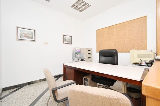 Erhverv til salg i El Ejido - € 150.000 (Ref: 8508837)