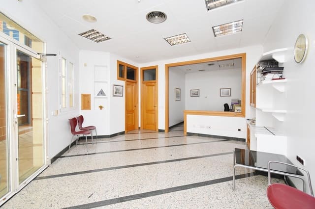 Erhverv til salg i El Ejido - € 150.000 (Ref: 8508837)