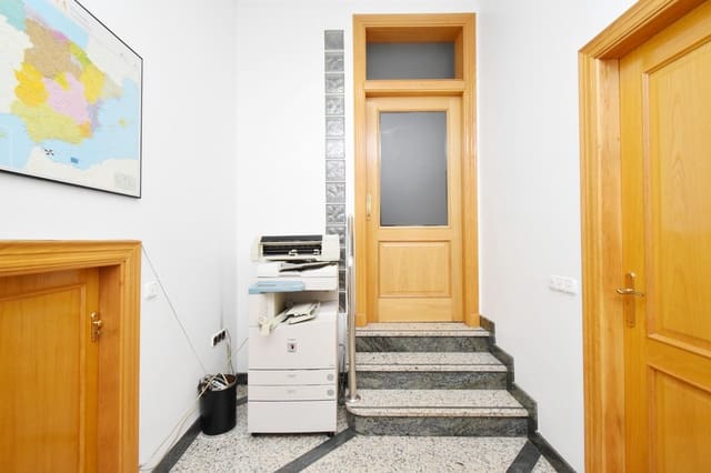 Erhverv til salg i El Ejido - € 150.000 (Ref: 8508837)