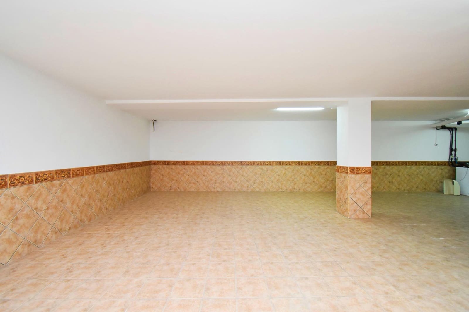 4 soveværelse Byhus til salg i Adra med garage - € 740.000 (Ref: 8561716)