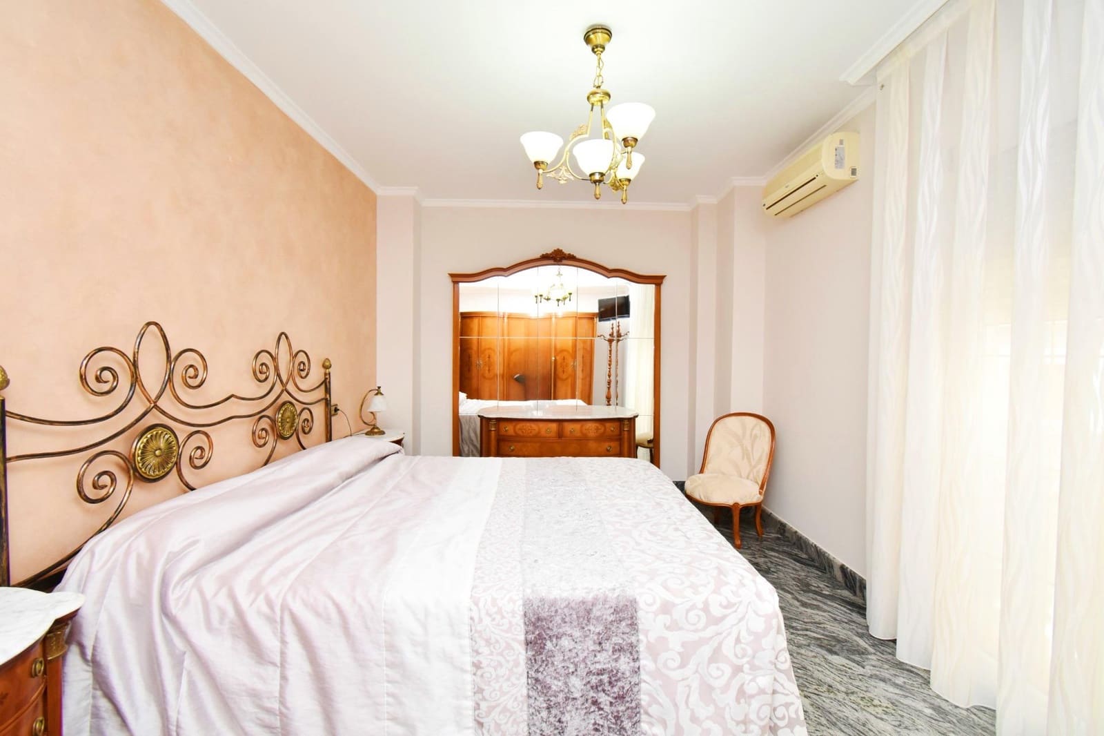 4 soveværelse Byhus til salg i Adra med garage - € 740.000 (Ref: 8561716)