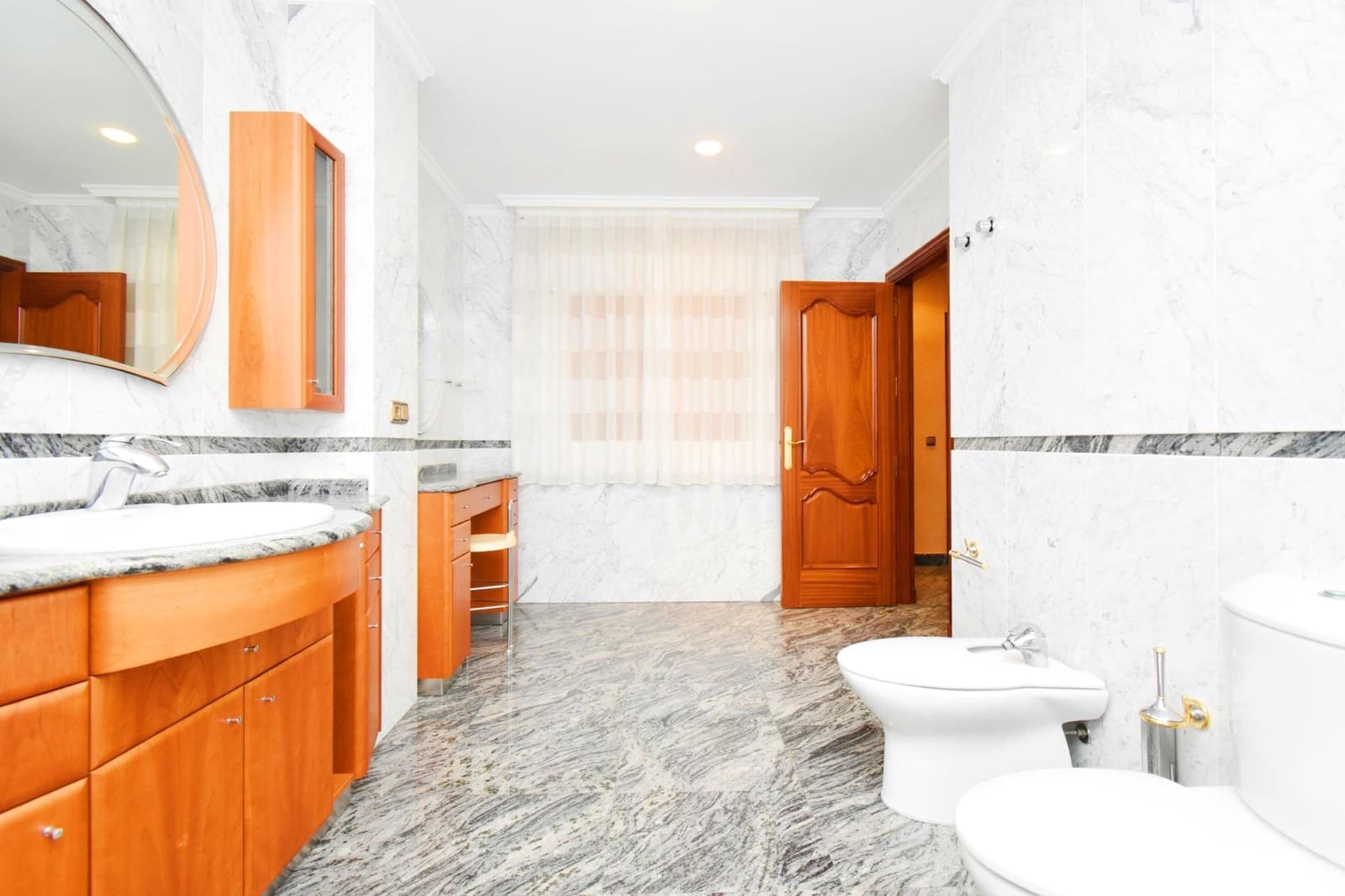 4 soveværelse Byhus til salg i Adra med garage - € 740.000 (Ref: 8561716)