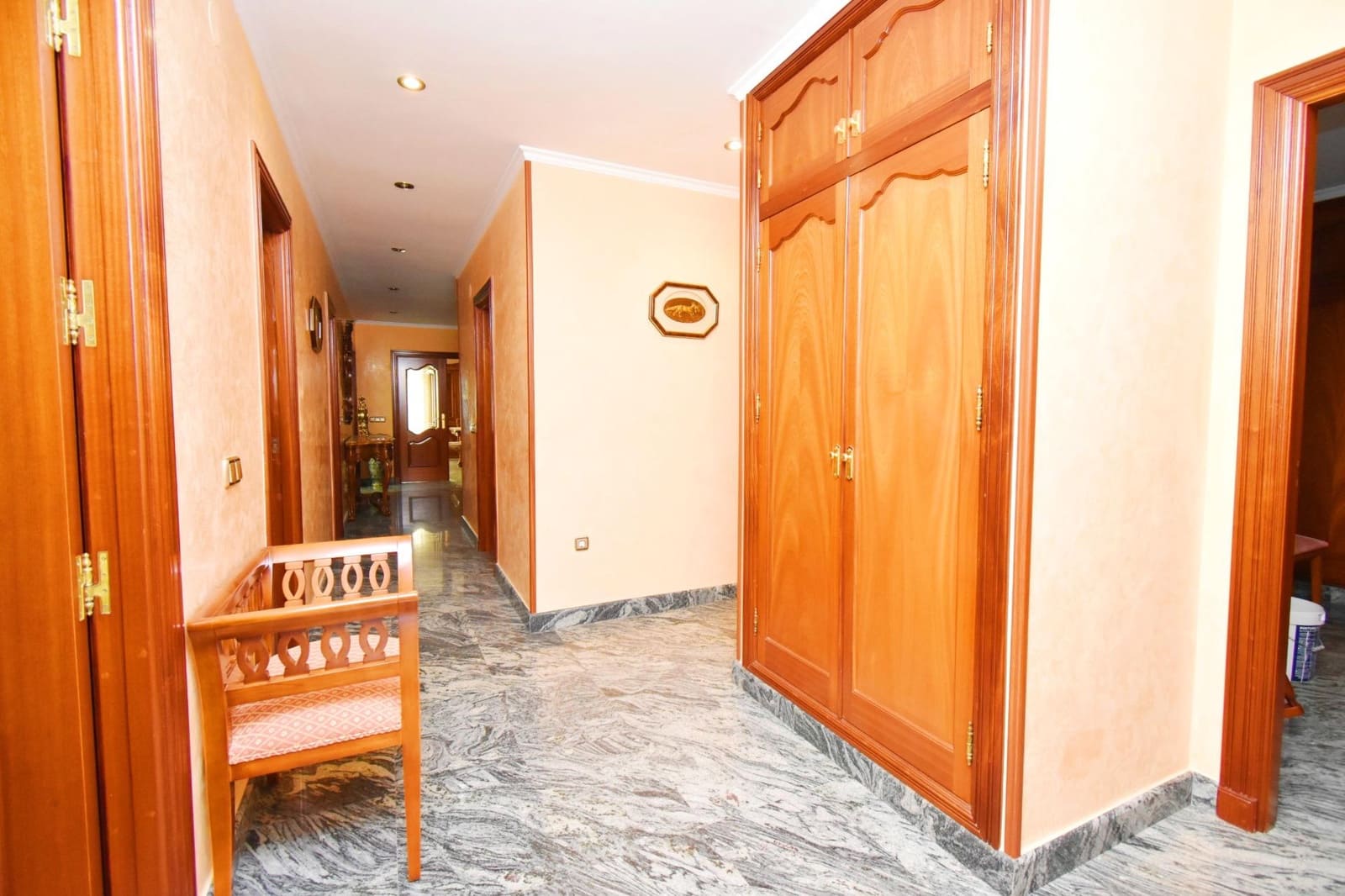 4 soveværelse Byhus til salg i Adra med garage - € 740.000 (Ref: 8561716)