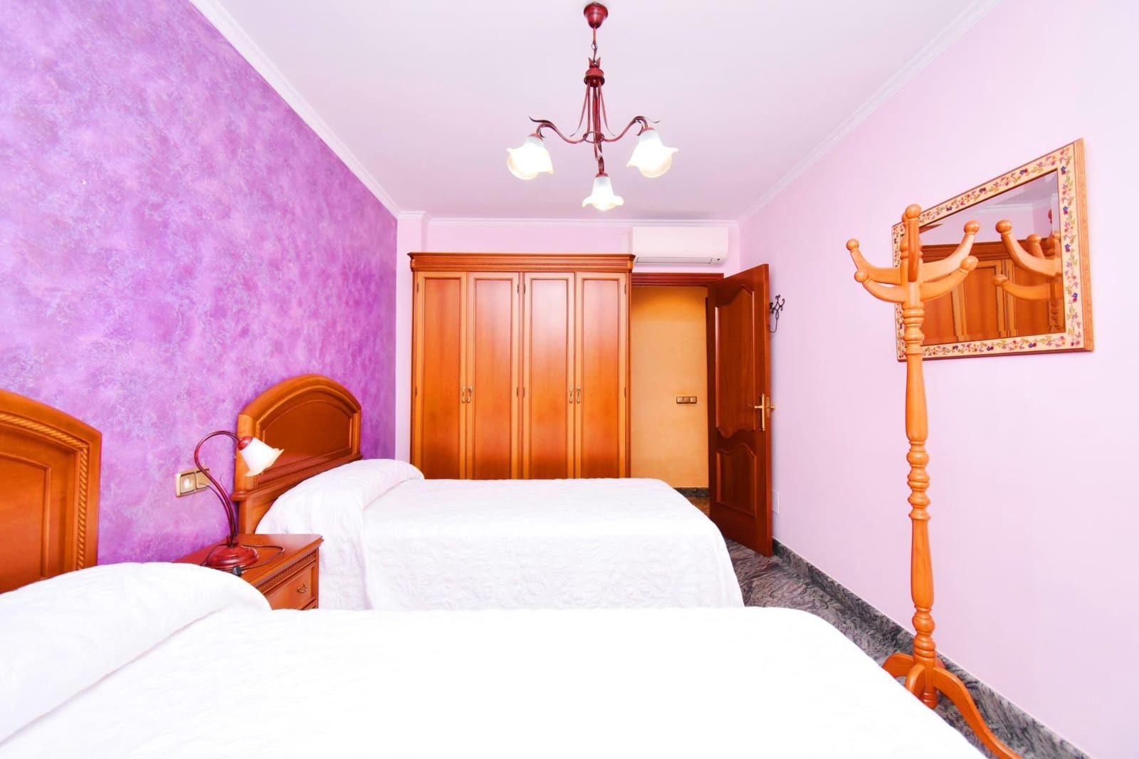 4 soveværelse Byhus til salg i Adra med garage - € 740.000 (Ref: 8561716)