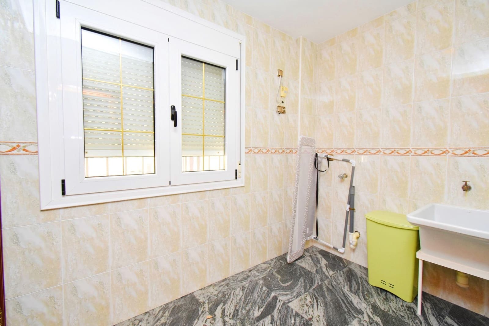 4 soveværelse Byhus til salg i Adra med garage - € 740.000 (Ref: 8561716)