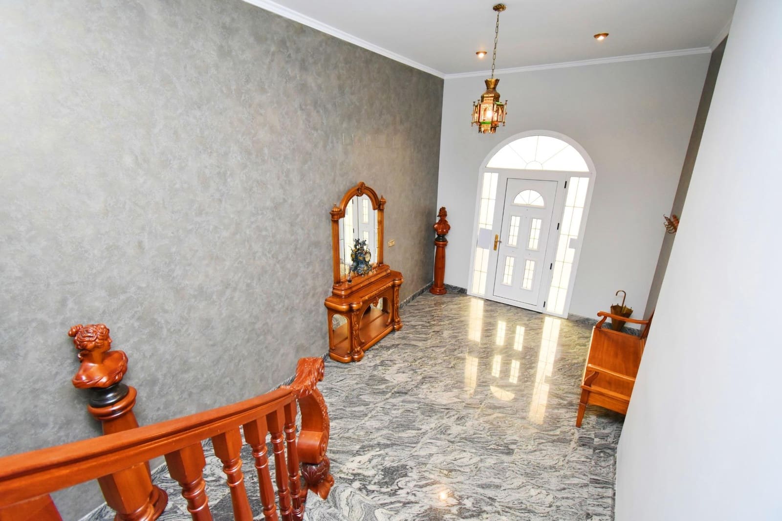 4 soveværelse Byhus til salg i Adra med garage - € 740.000 (Ref: 8561716)