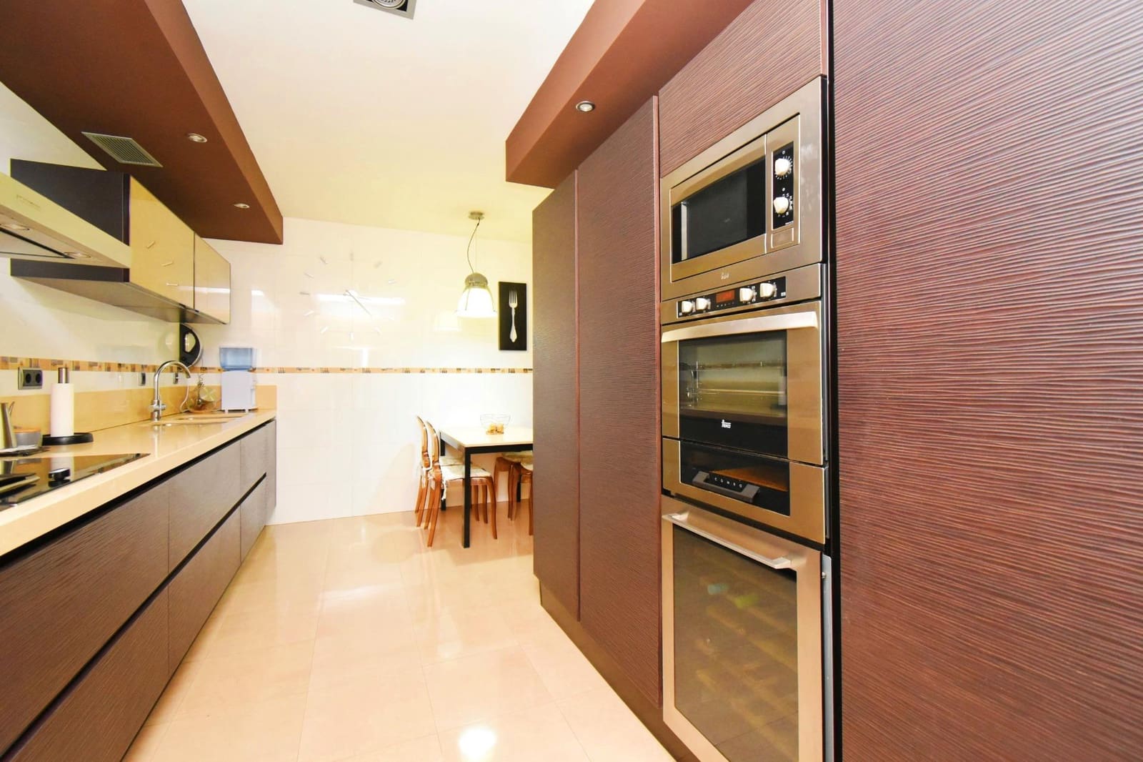 4 bedroom Flat for sale in El Ejido with garage - € 215,000 (Ref: 8580010)