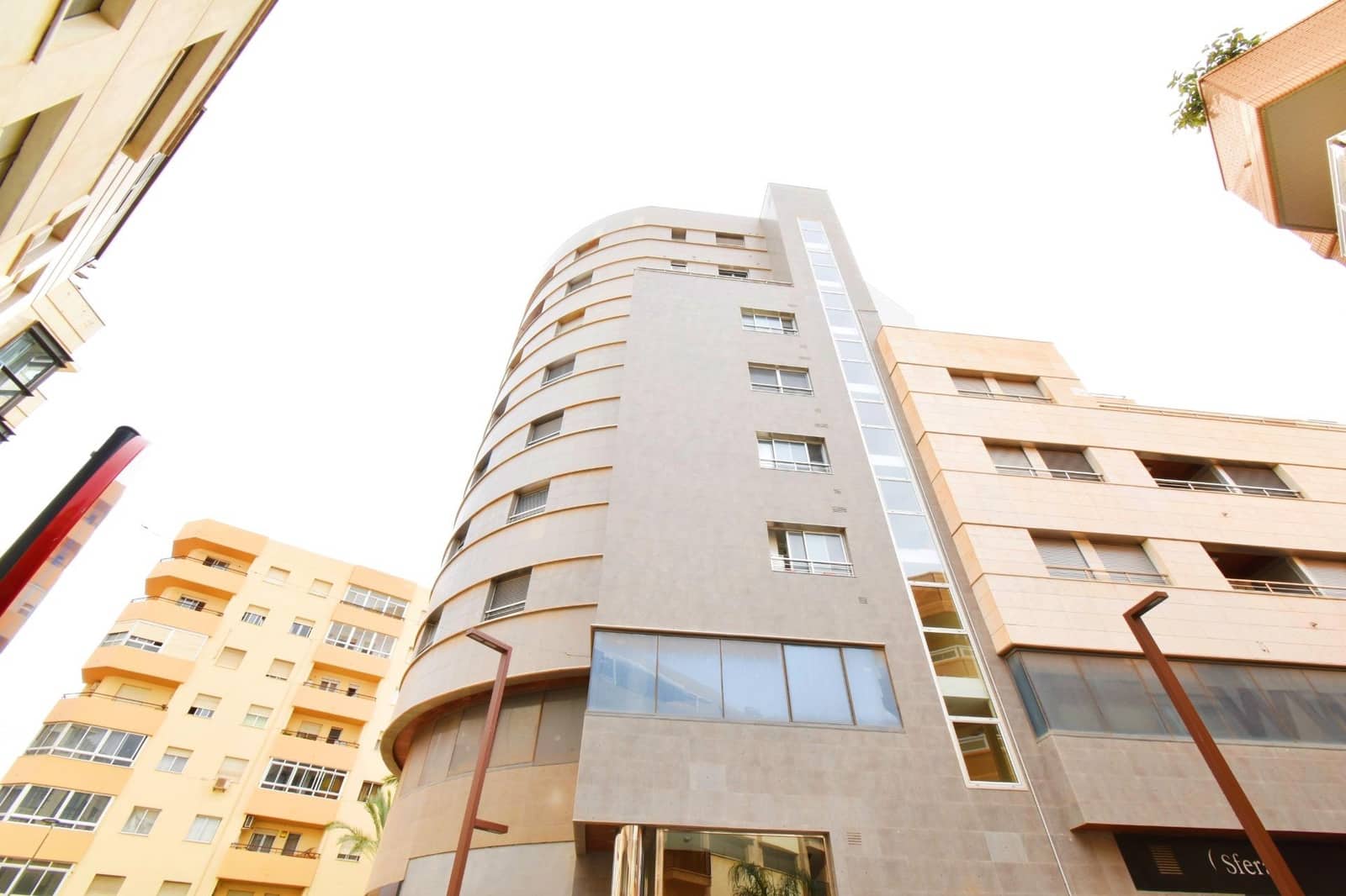 4 bedroom Flat for sale in El Ejido with garage - € 215,000 (Ref: 8580010)