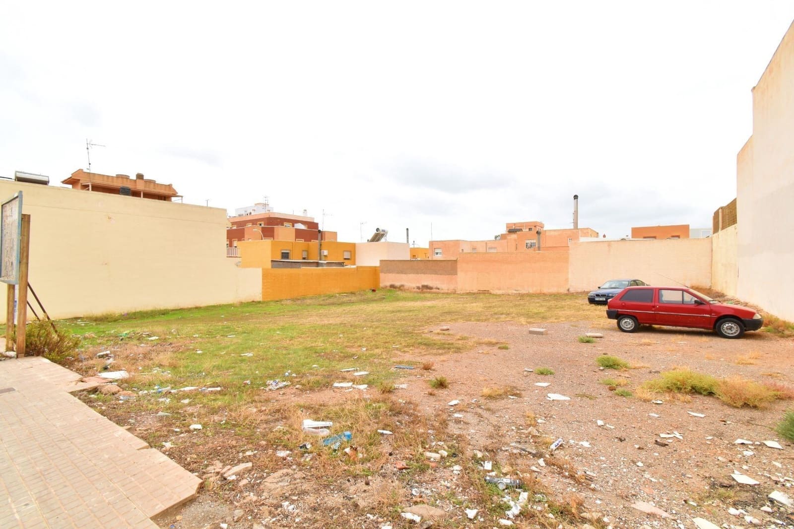 Bauplatz zu verkaufen in Santa Maria del Aguila - 96.000 € (Ref: 8641097)