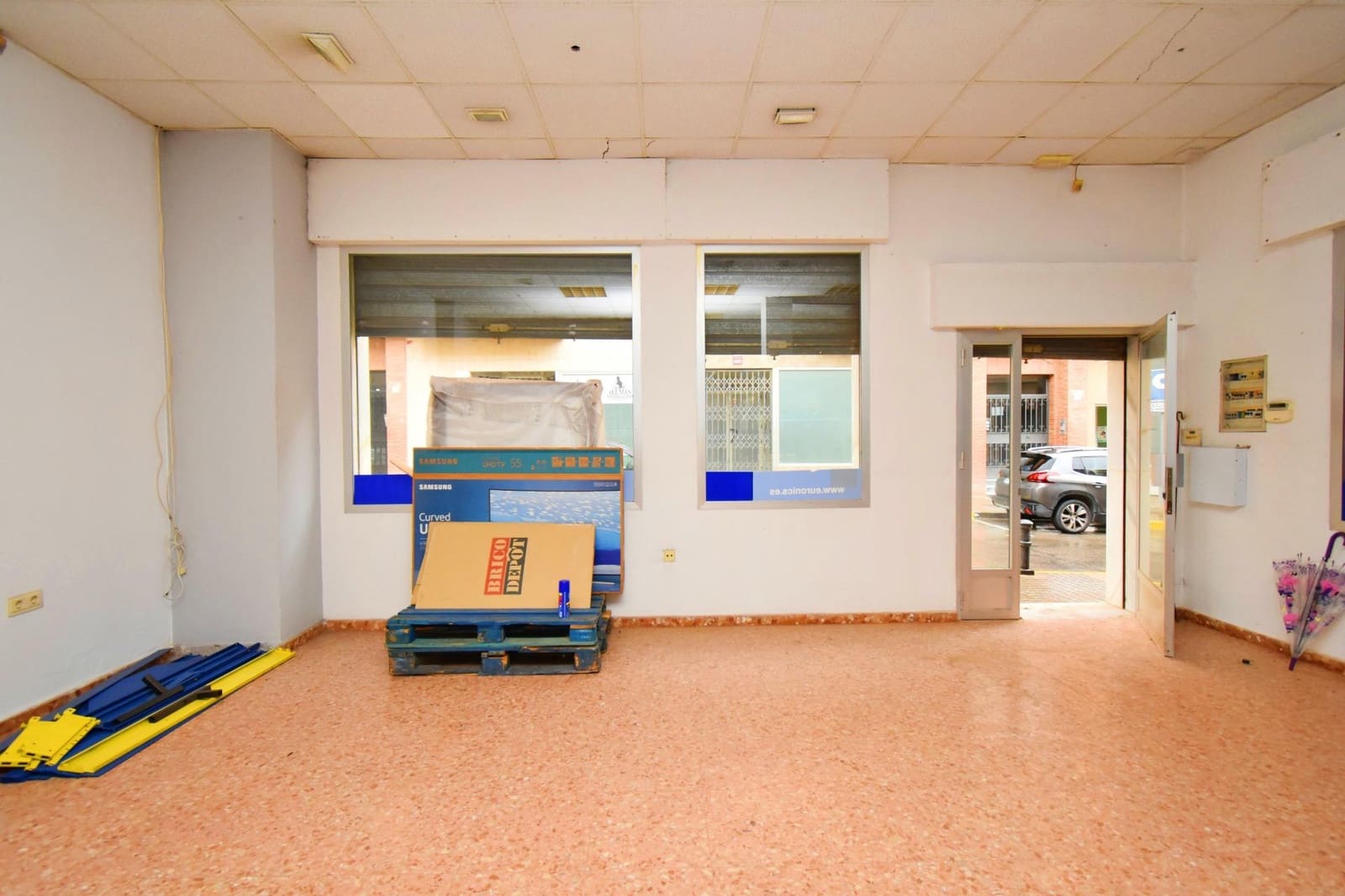 Commercial for sale in El Ejido - € 79,260 (Ref: 8809787)