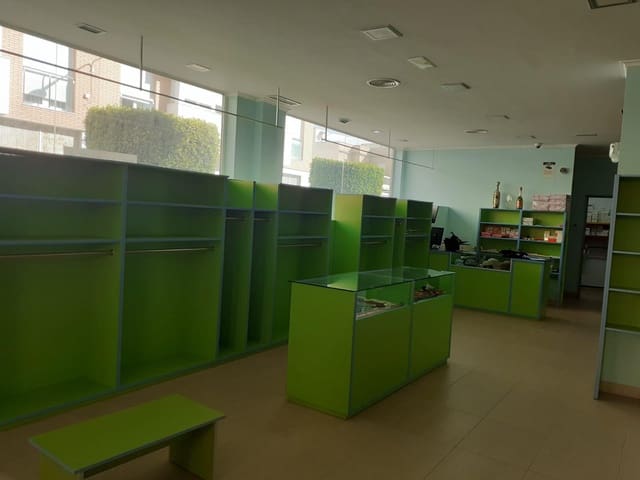 Commercial for rent in El Ejido - € 850 (Ref: 8884337)