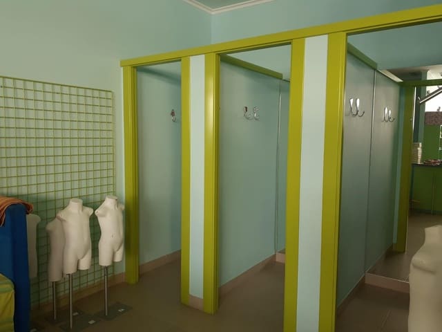 Commercial for rent in El Ejido - € 850 (Ref: 8884337)