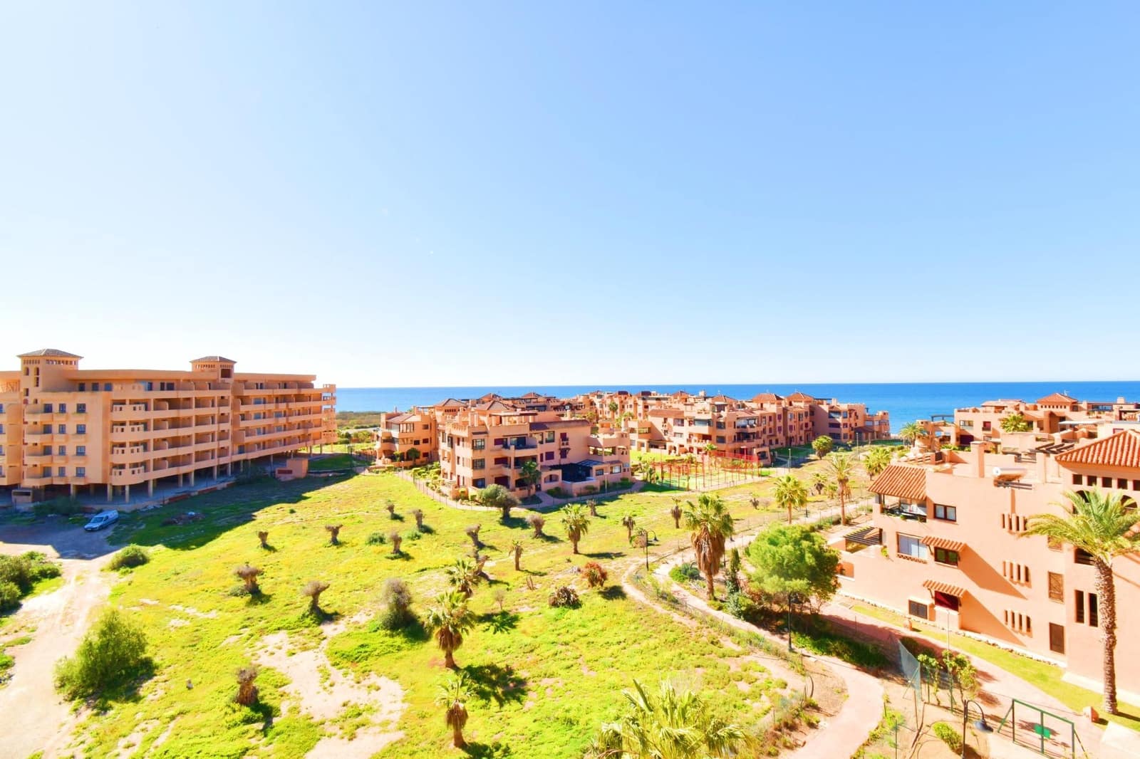 1 soveværelse Penthouse til salg i Almerimar med swimmingpool garage - € 185.000 (Ref: 8911019)