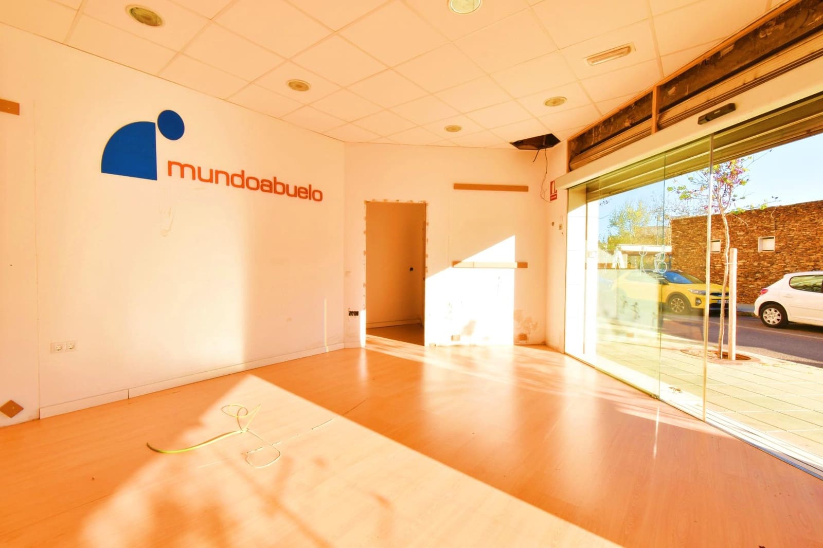 Erhverv til salg i El Ejido - € 69.900 (Ref: 8943875)