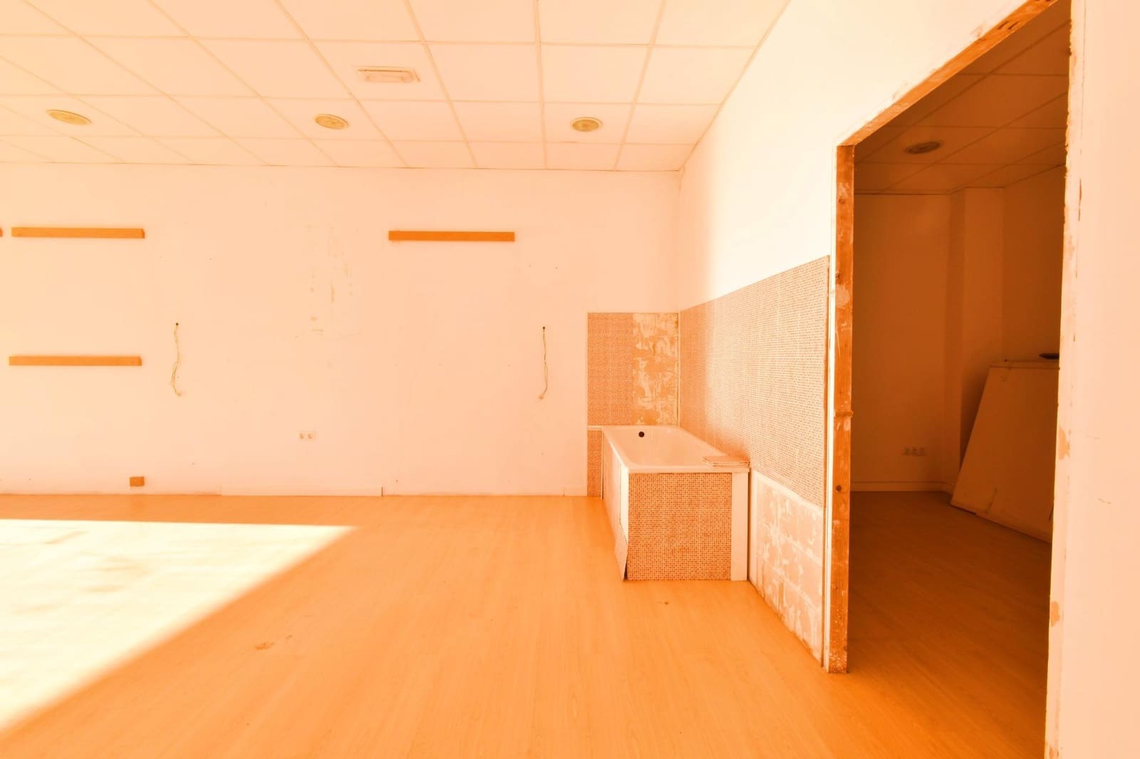 Erhverv til salg i El Ejido - € 69.900 (Ref: 8943875)