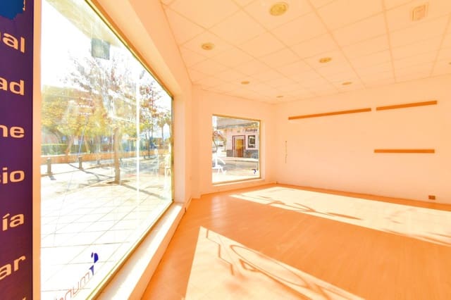 Erhverv til salg i El Ejido - € 69.900 (Ref: 8943875)