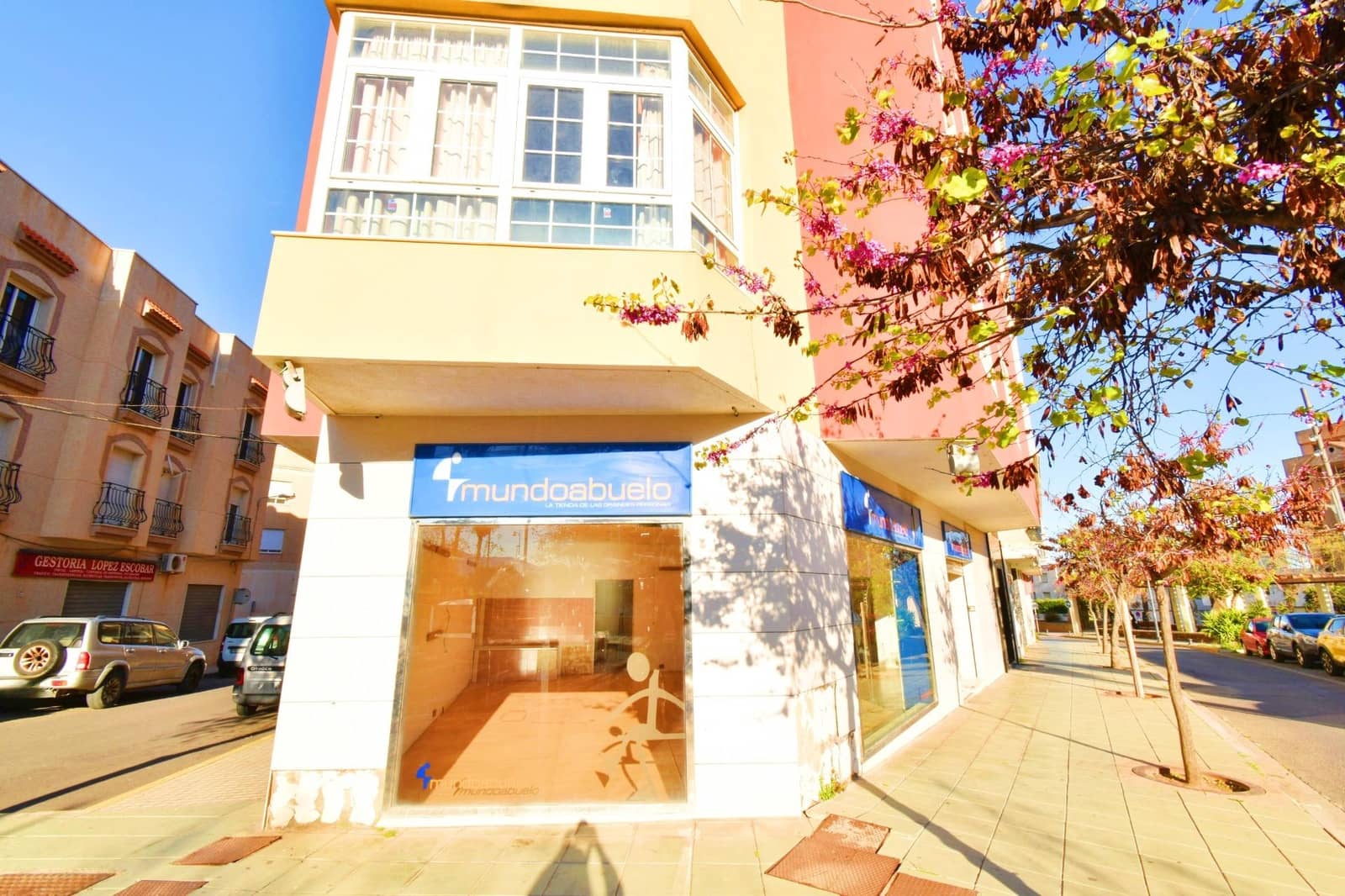 Erhverv til salg i El Ejido - € 69.900 (Ref: 8943875)