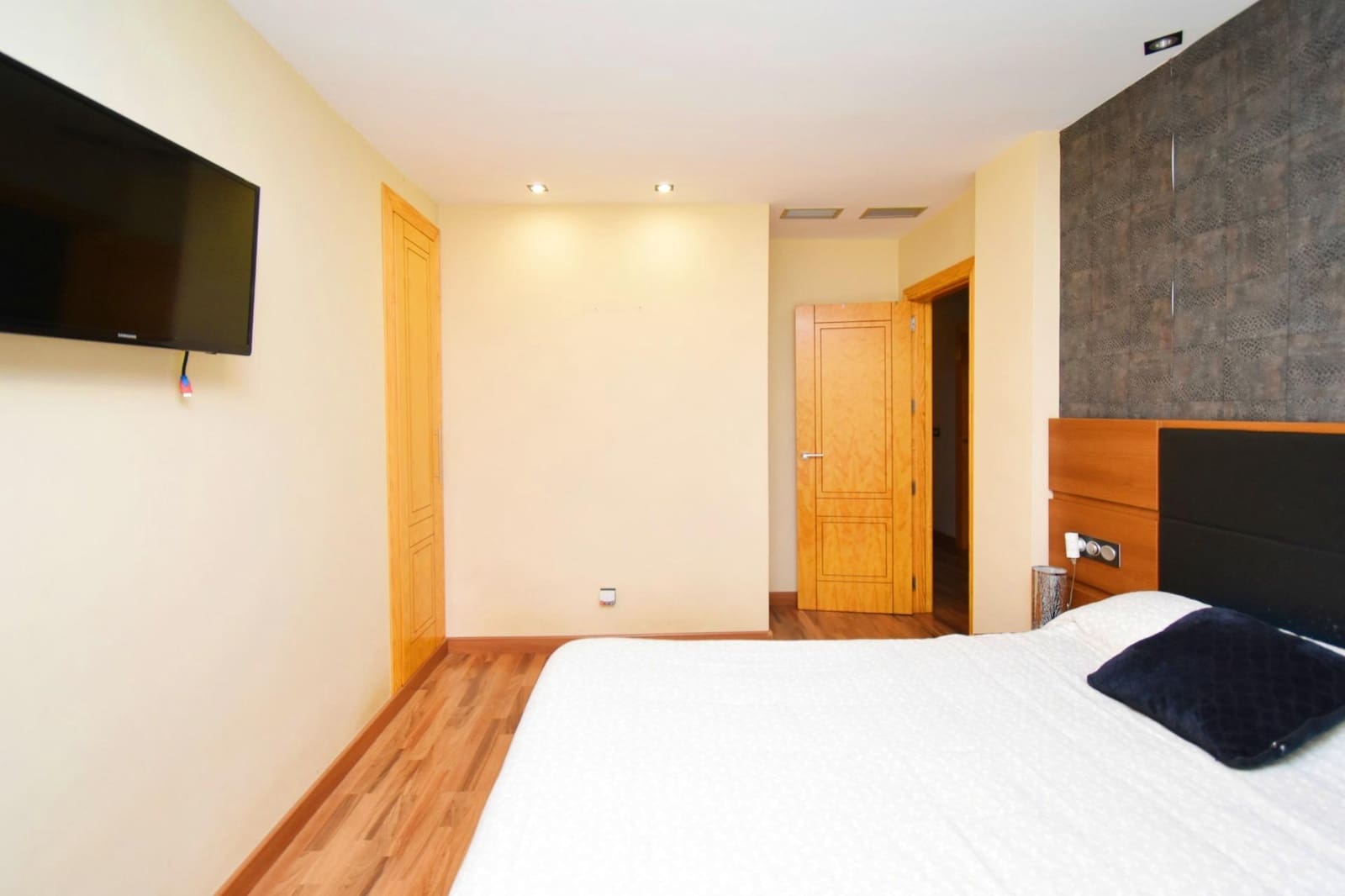 4 soveværelse Lejlighed til salg i El Ejido med garage - € 154.900 (Ref: 8979486)