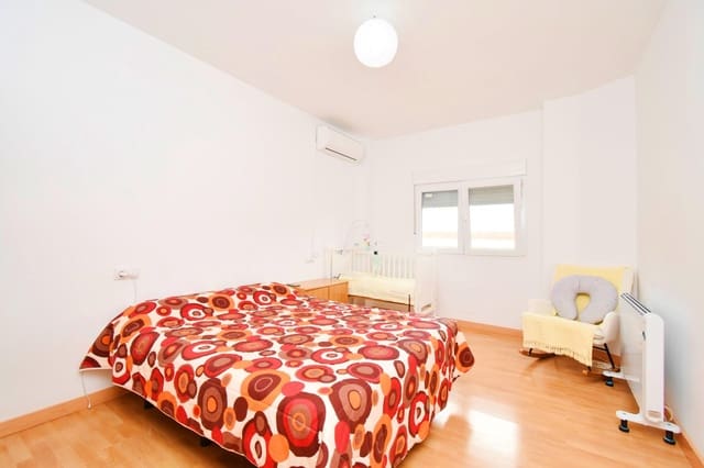 4 quarto Apartamento para venda em El Ejido com garagem - 152 000 € (Ref: 8993986)