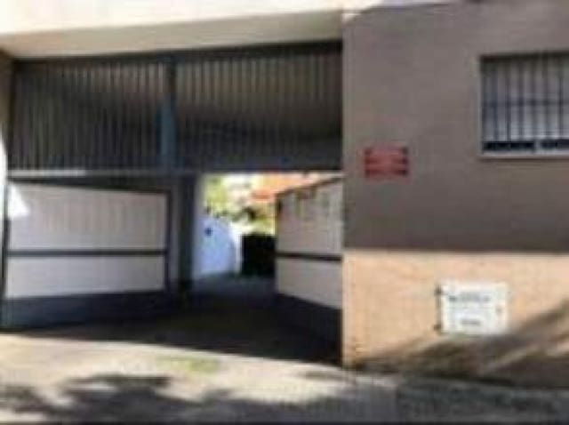 Garage til salg i Huerta del Pilar, Sevilla by - € 19.500 (Ref: 9107170)