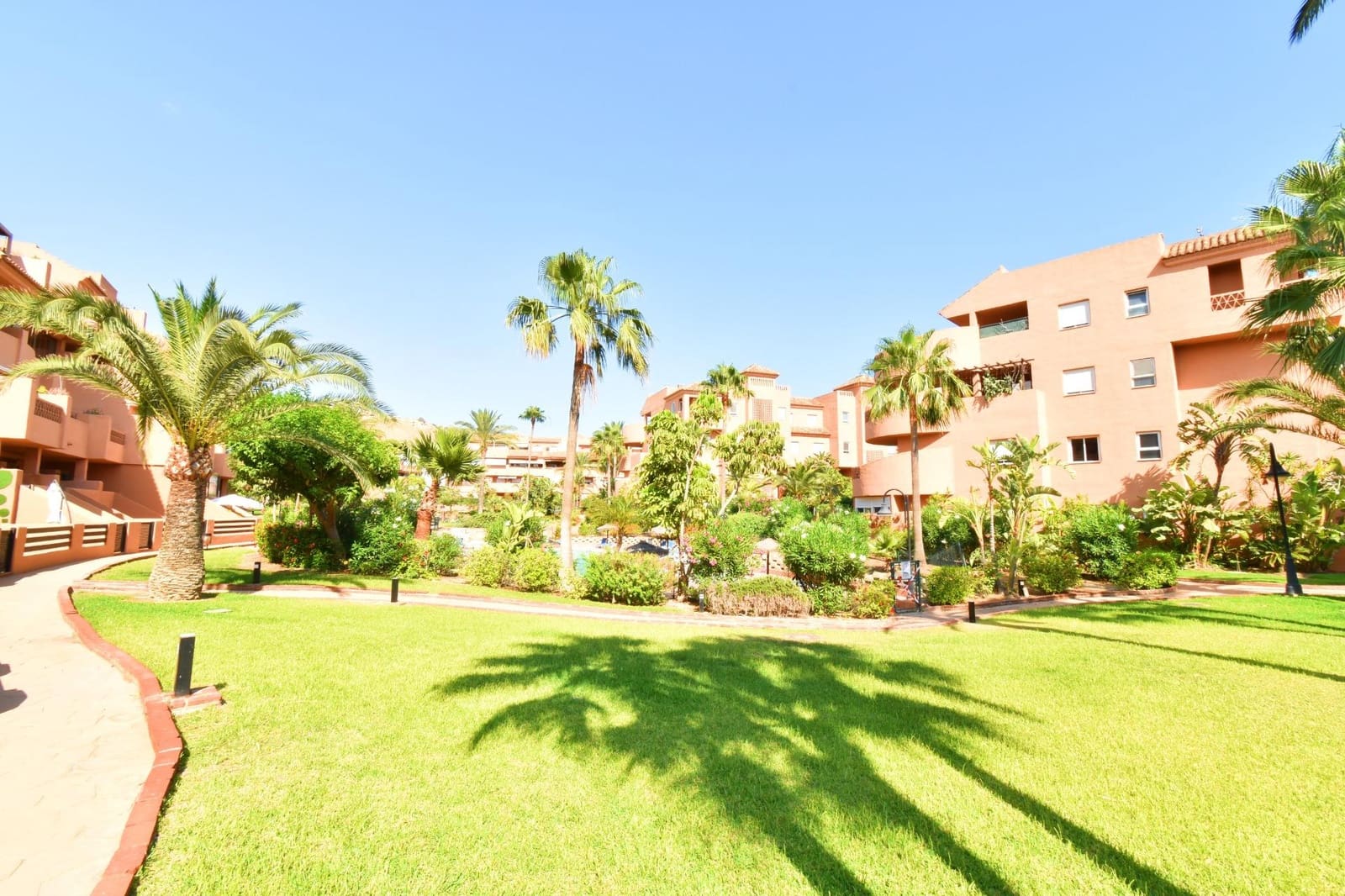 2 soveværelse Lejlighed til salg i Almerimar med swimmingpool garage - € 249.000 (Ref: 9107171)