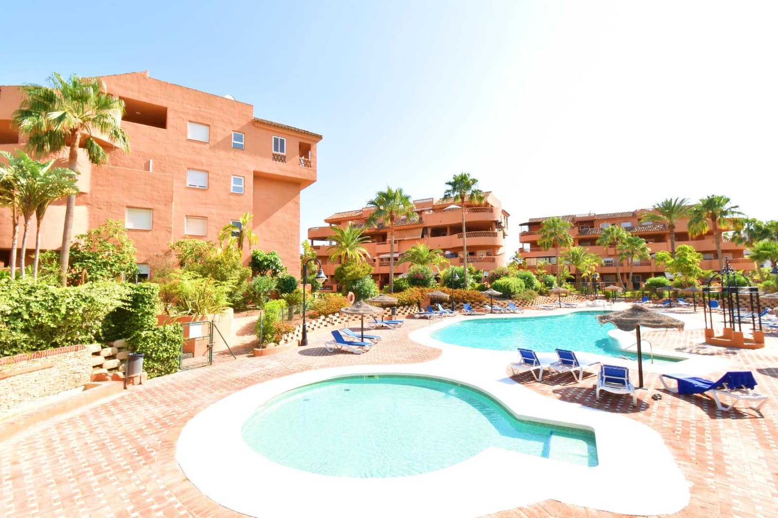 2 soveværelse Lejlighed til salg i Almerimar med swimmingpool garage - € 249.000 (Ref: 9107171)