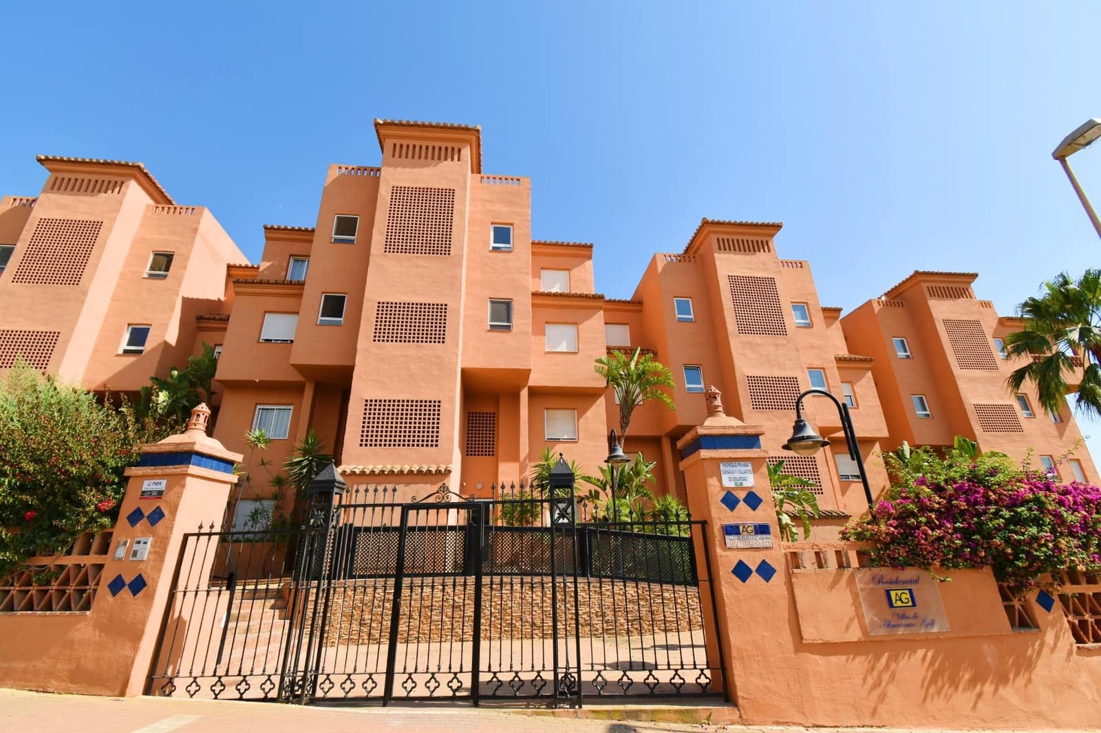 2 soveværelse Lejlighed til salg i Almerimar med swimmingpool garage - € 249.000 (Ref: 9107171)