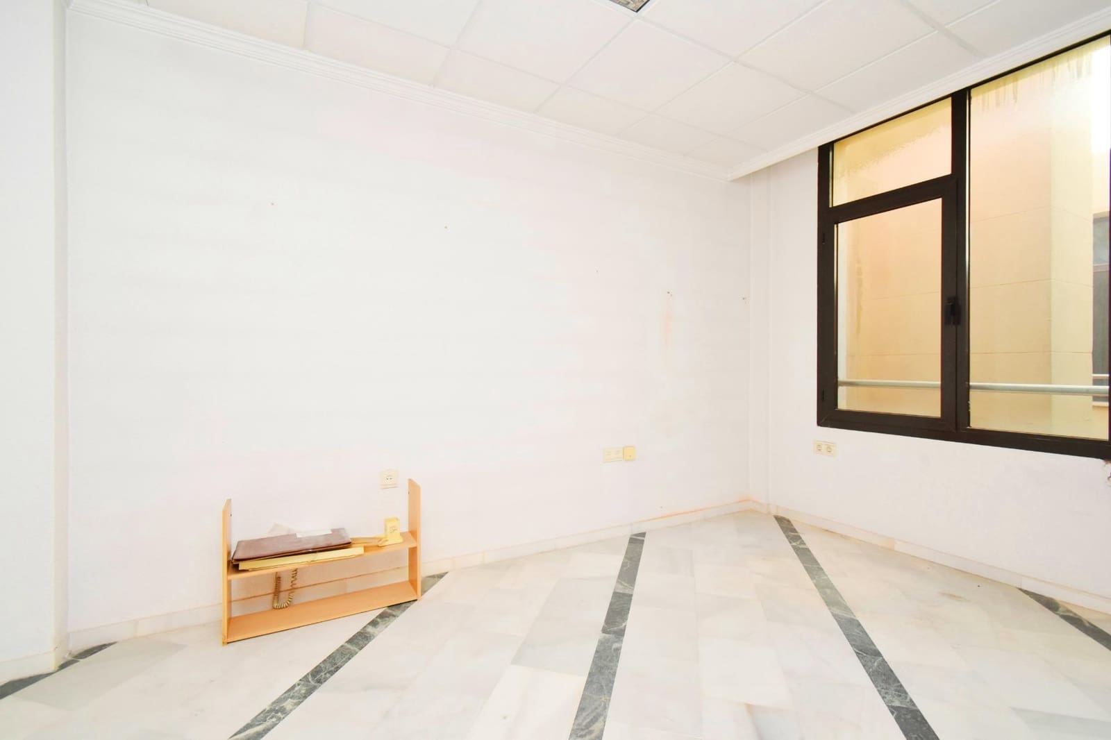 Kontor till salu i El Ejido - 76 500 € (Ref: 9321774)