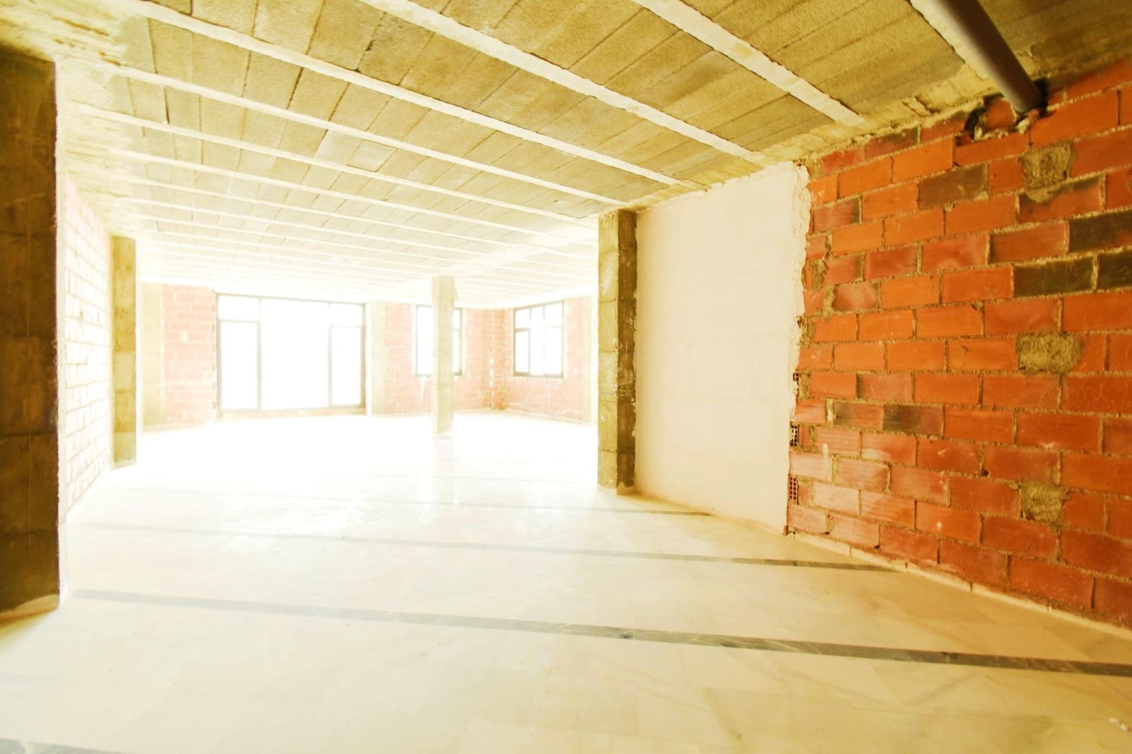 Kontor till salu i El Ejido - 76 500 € (Ref: 9321774)