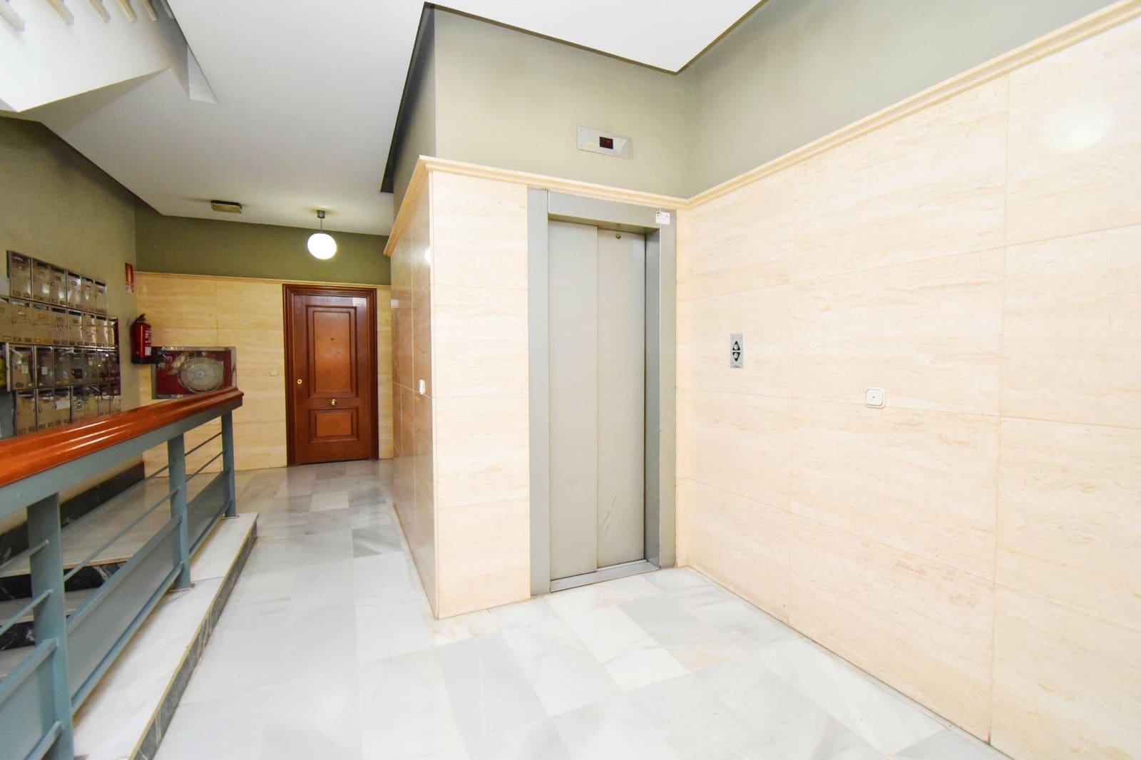 Kontor till salu i El Ejido - 76 500 € (Ref: 9321774)