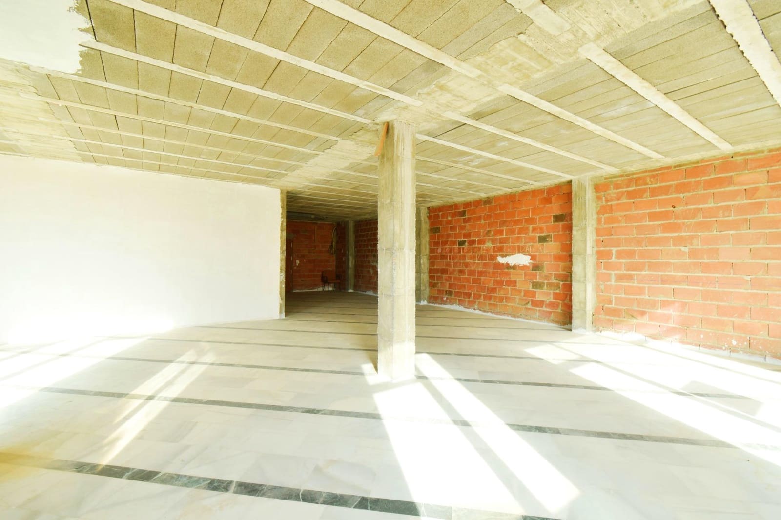 Kontor till salu i El Ejido - 76 500 € (Ref: 9321774)