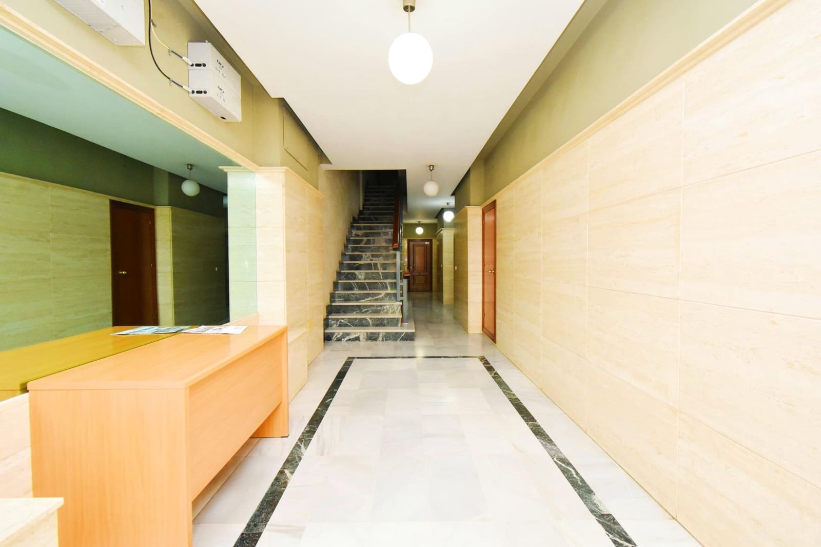 Kontor till salu i El Ejido - 76 500 € (Ref: 9321774)