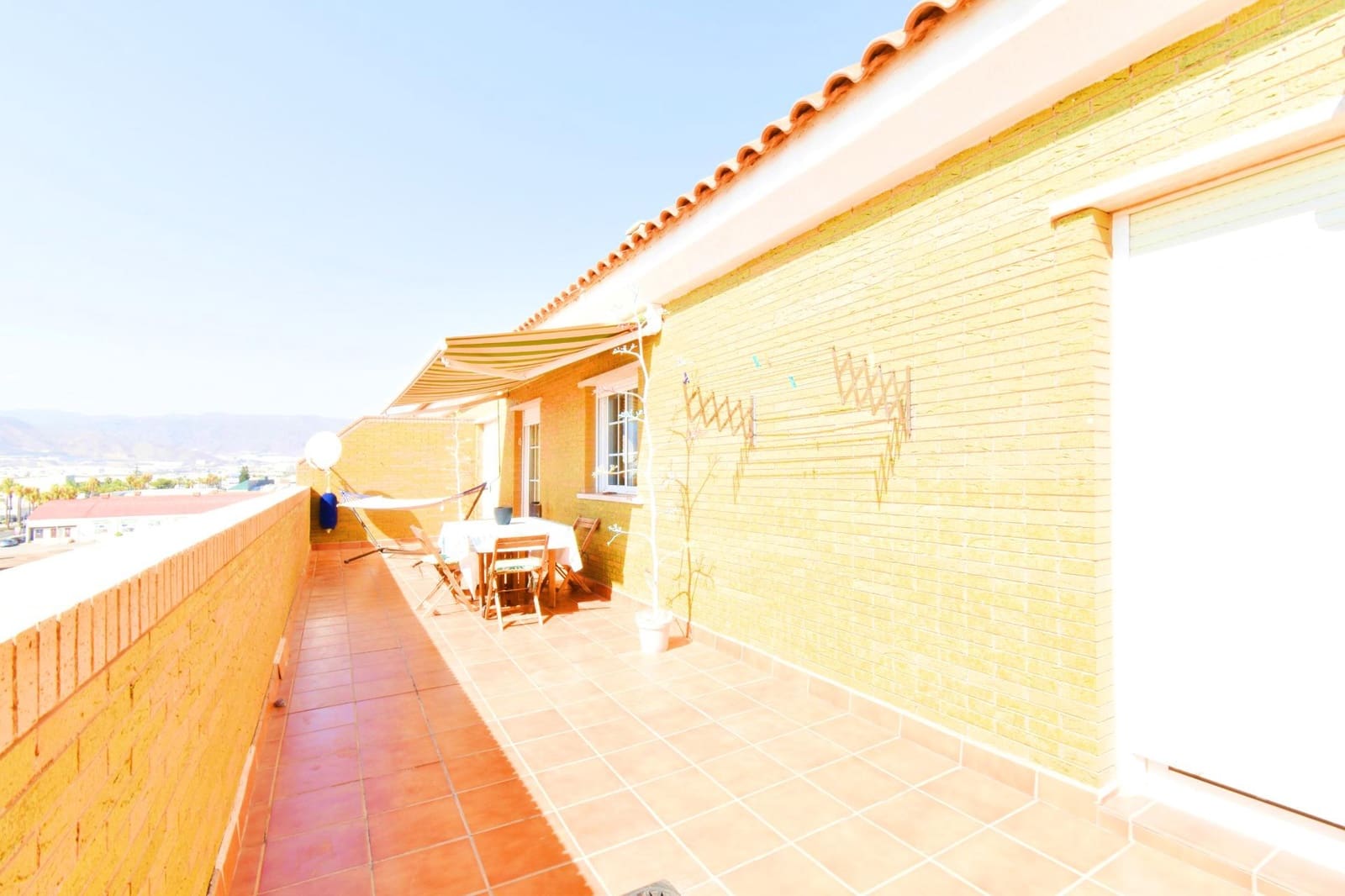 2 sovrum Takvåning att hyra i Roquetas de Mar med pool garage - 750 € (Ref: 9321775)