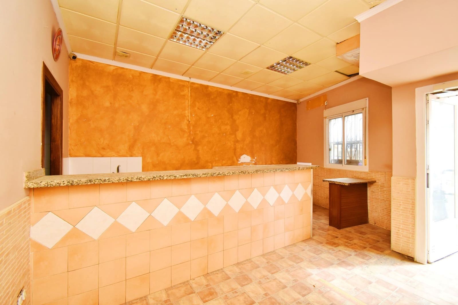 Komercyjne na sprzedaż w El Ejido - 39 000 € (Ref: 9330837)