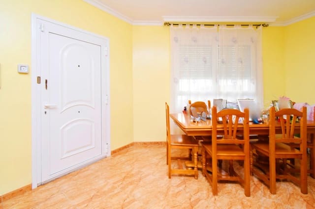 4 makuuhuone Omakotitalo myytävänä paikassa Guardias Viejas, El Ejido mukana 
autotalli - 132 000 € (Ref: 9330841)