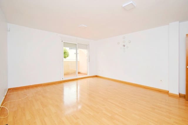 3 makuuhuone Omakotitalo myytävänä paikassa Aguadulce (Almeria), Roquetas de Mar mukana 
autotalli - 225 000 € (Ref: 9386159)