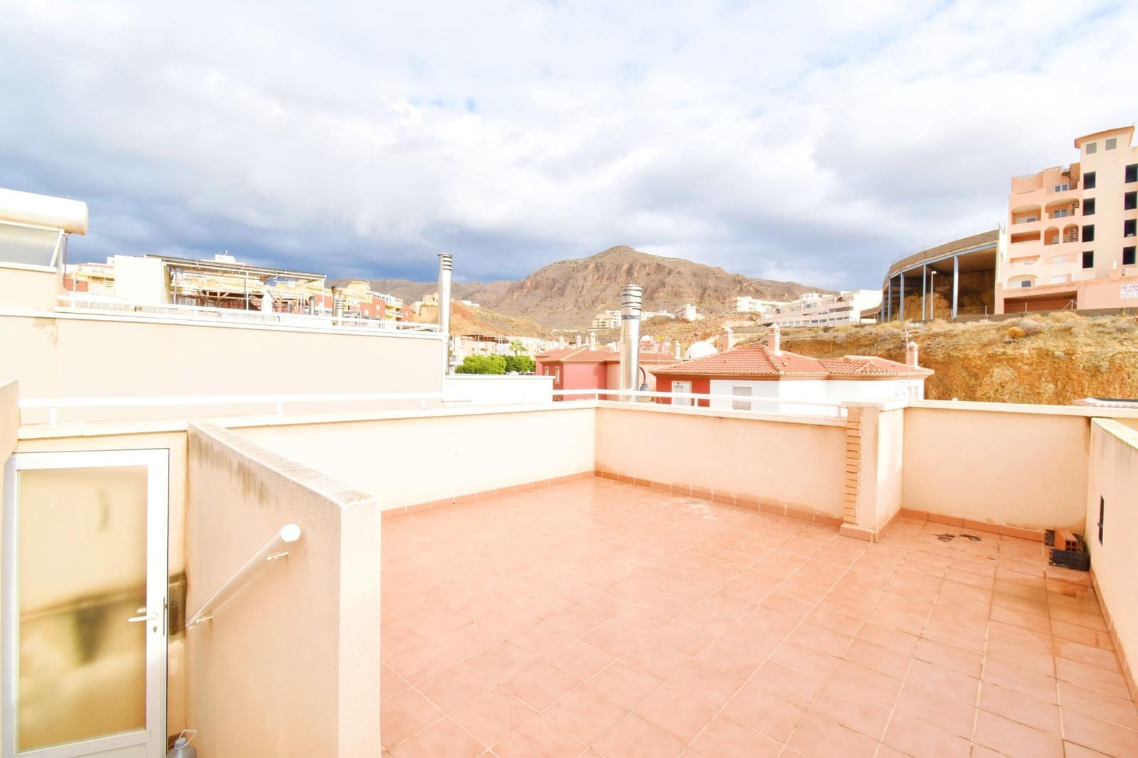 3 makuuhuone Omakotitalo myytävänä paikassa Aguadulce (Almeria) mukana 
autotalli - 225 000 € (Ref: 9386159)