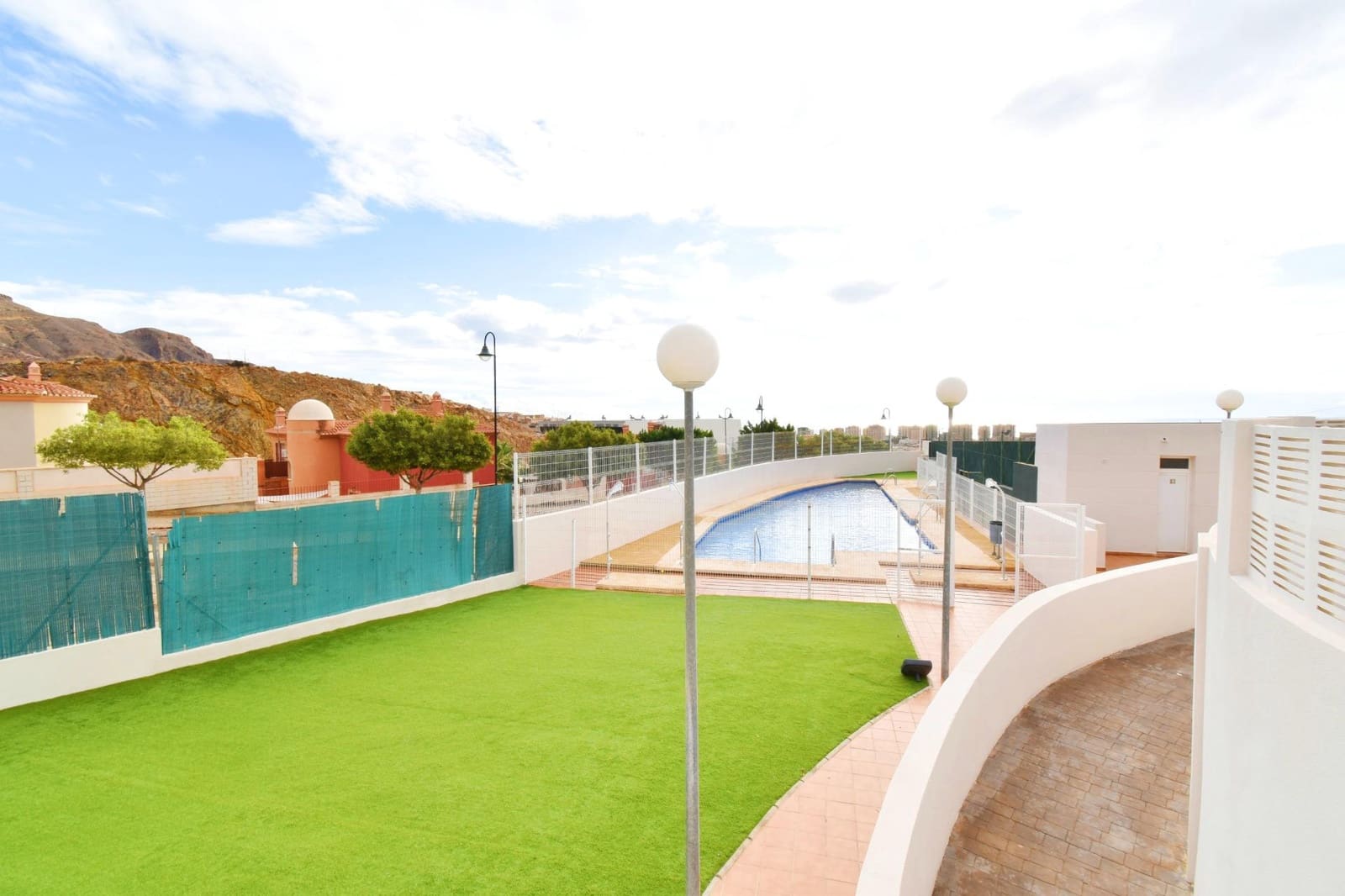 3 makuuhuone Omakotitalo myytävänä paikassa Aguadulce (Almeria) mukana 
autotalli - 225 000 € (Ref: 9386159)