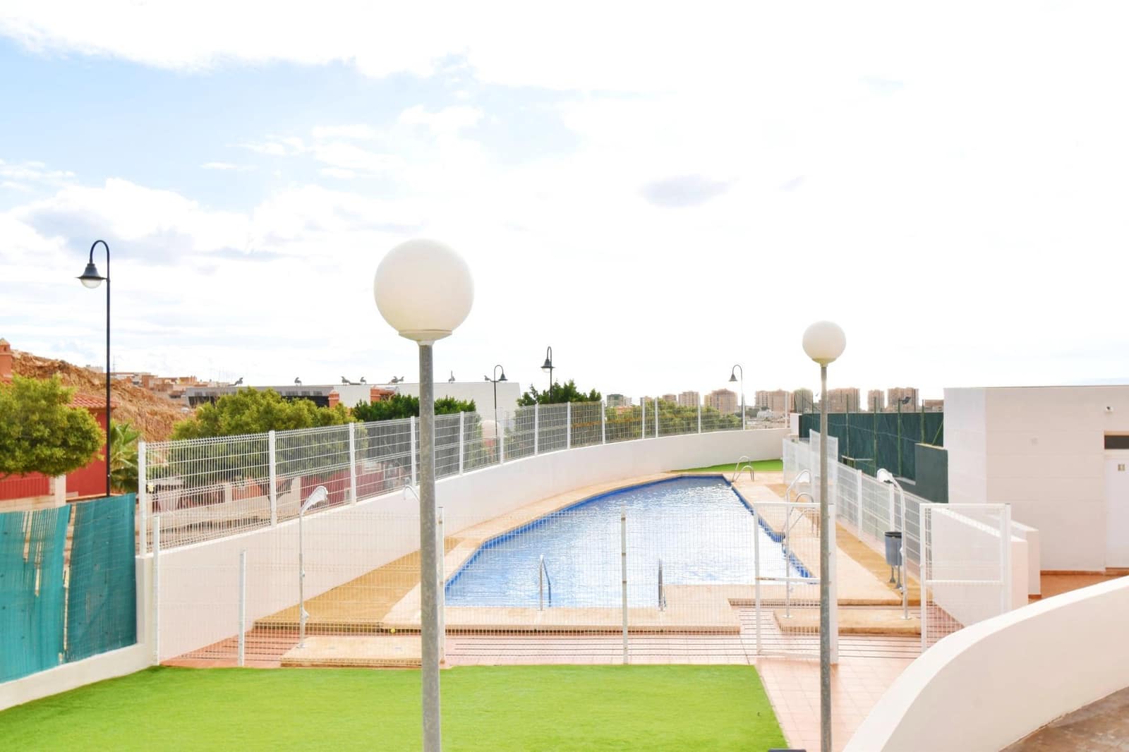 3 makuuhuone Omakotitalo myytävänä paikassa Aguadulce (Almeria) mukana 
autotalli - 225 000 € (Ref: 9386159)