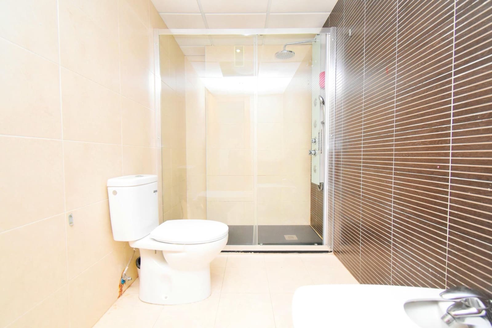 3 makuuhuone Omakotitalo myytävänä paikassa Aguadulce (Almeria) mukana 
autotalli - 225 000 € (Ref: 9386159)