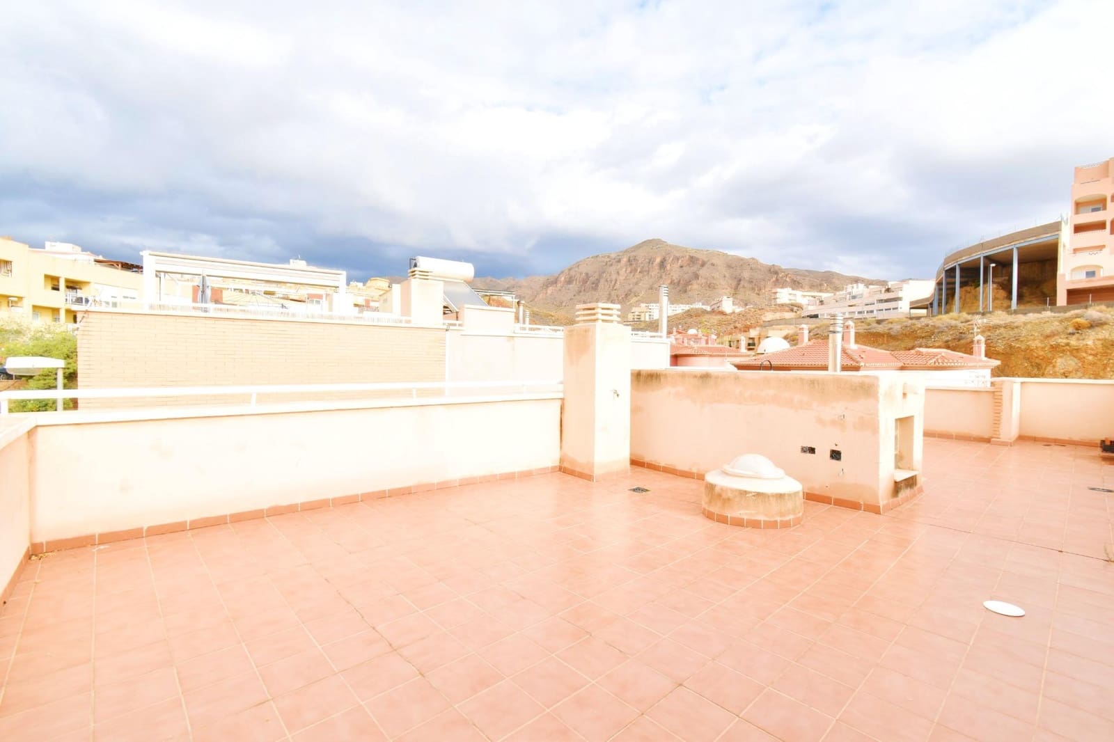 3 makuuhuone Omakotitalo myytävänä paikassa Aguadulce (Almeria) mukana 
autotalli - 225 000 € (Ref: 9386159)