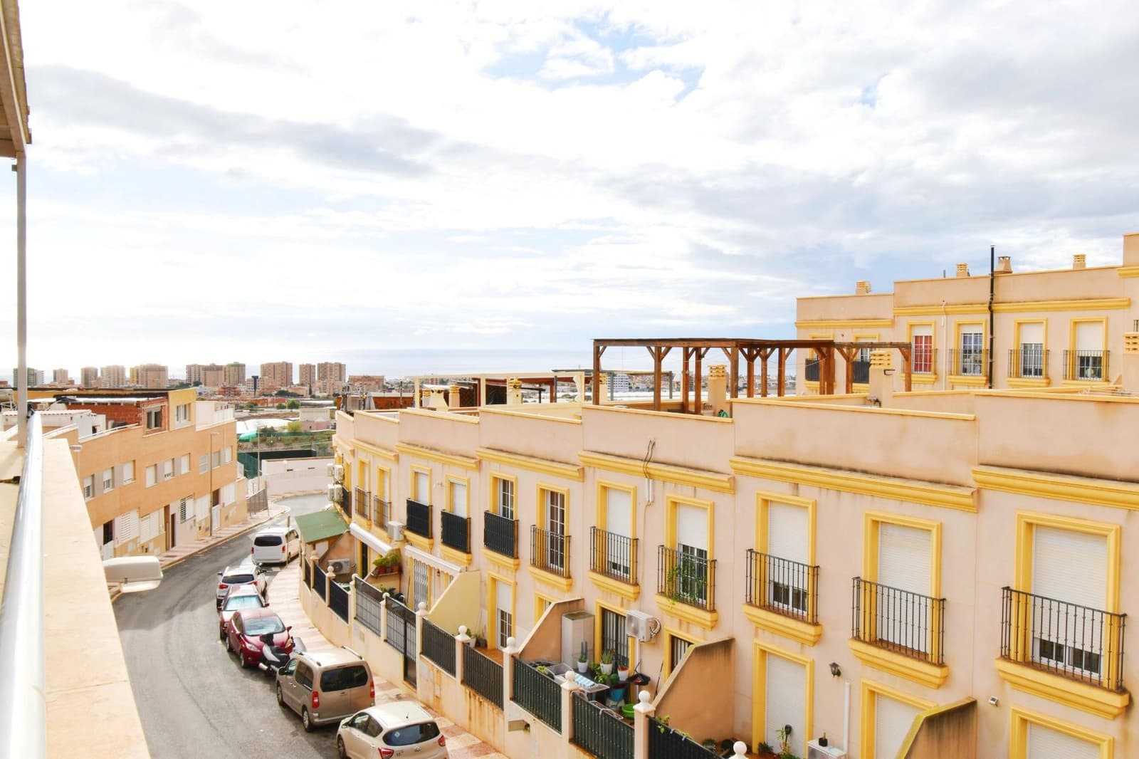 3 makuuhuone Omakotitalo myytävänä paikassa Aguadulce (Almeria) mukana 
autotalli - 225 000 € (Ref: 9386159)