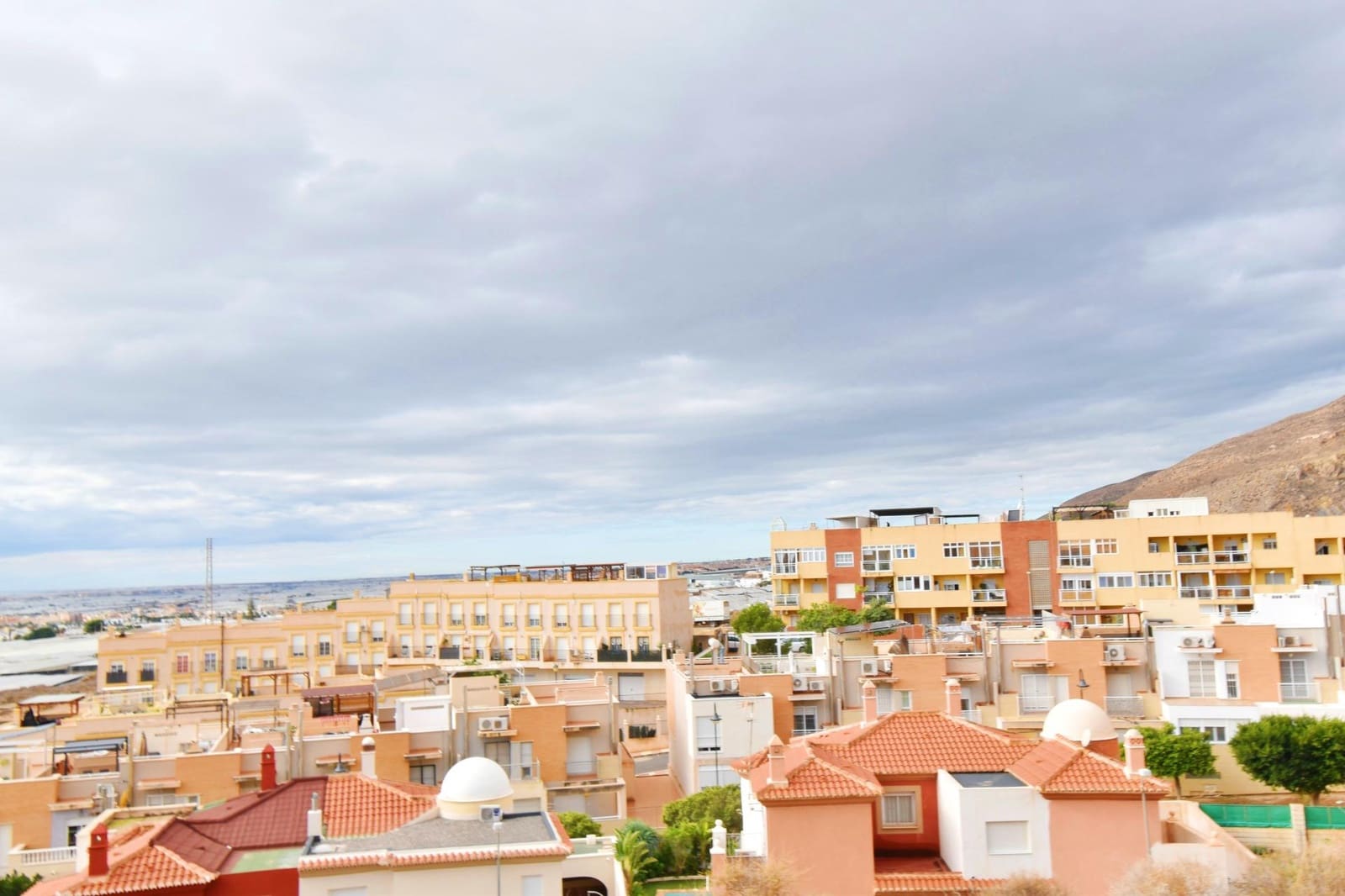 3 makuuhuone Omakotitalo myytävänä paikassa Aguadulce (Almeria) mukana 
autotalli - 225 000 € (Ref: 9386159)