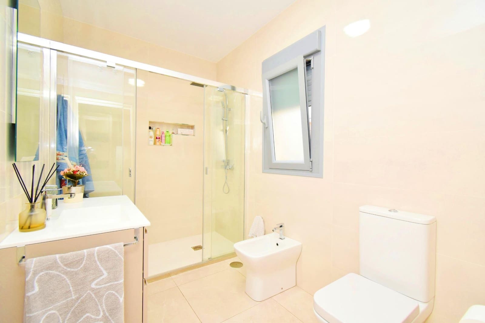 4 sypialnia Willa na sprzedaż w La Mojonera z basenem garażem - 320 000 € (Ref: 9398412)