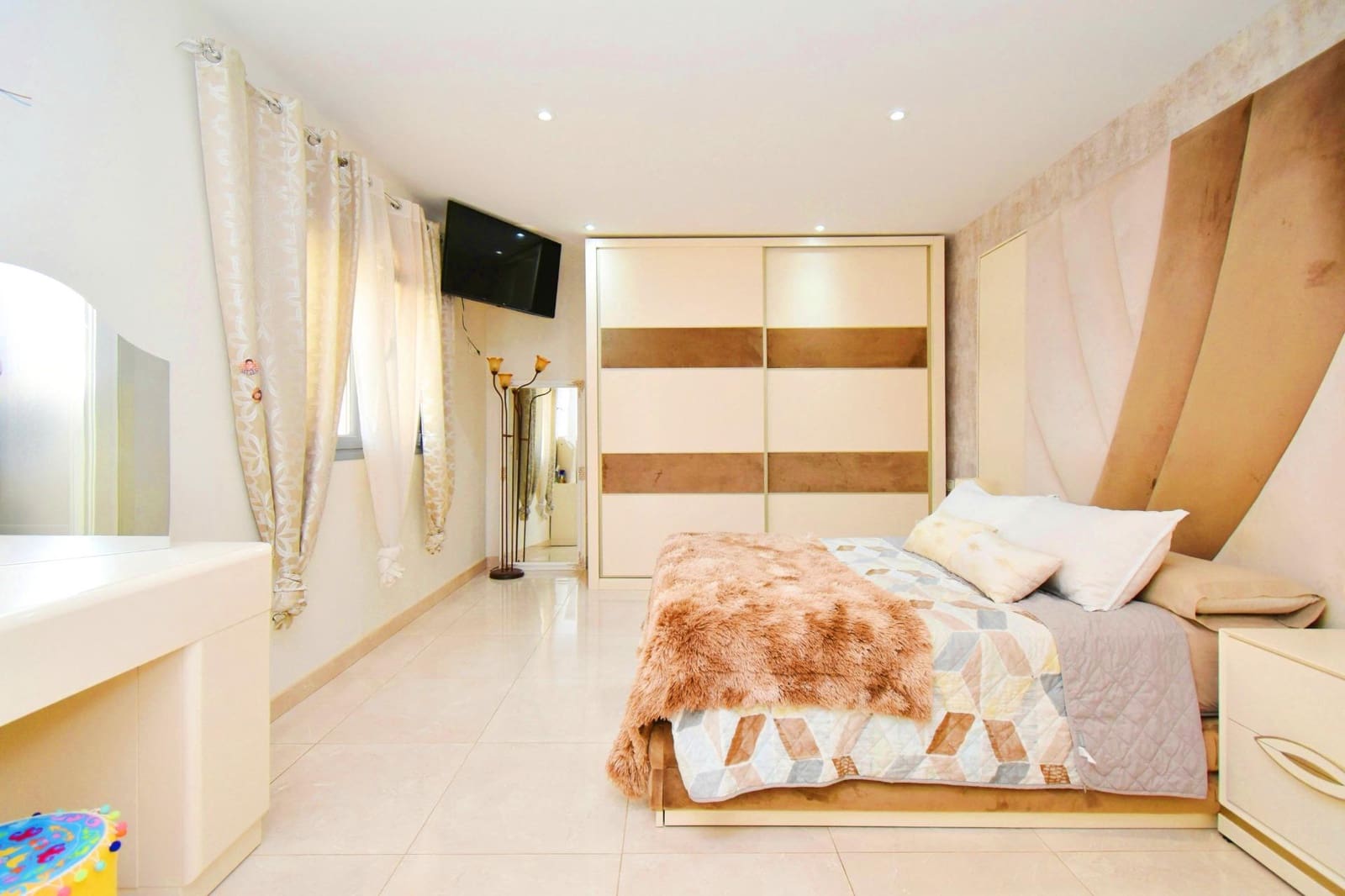 4 sypialnia Willa na sprzedaż w La Mojonera z basenem garażem - 320 000 € (Ref: 9398412)