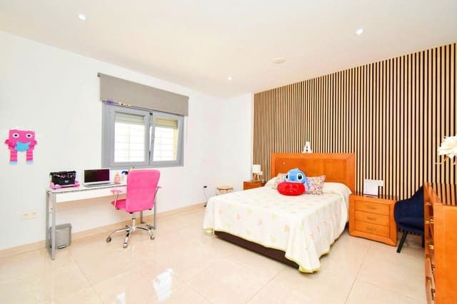 4 makuuhuone Huvila myytävänä paikassa La Mojonera mukana uima-altaan 
autotalli - 320 000 € (Ref: 9398412)