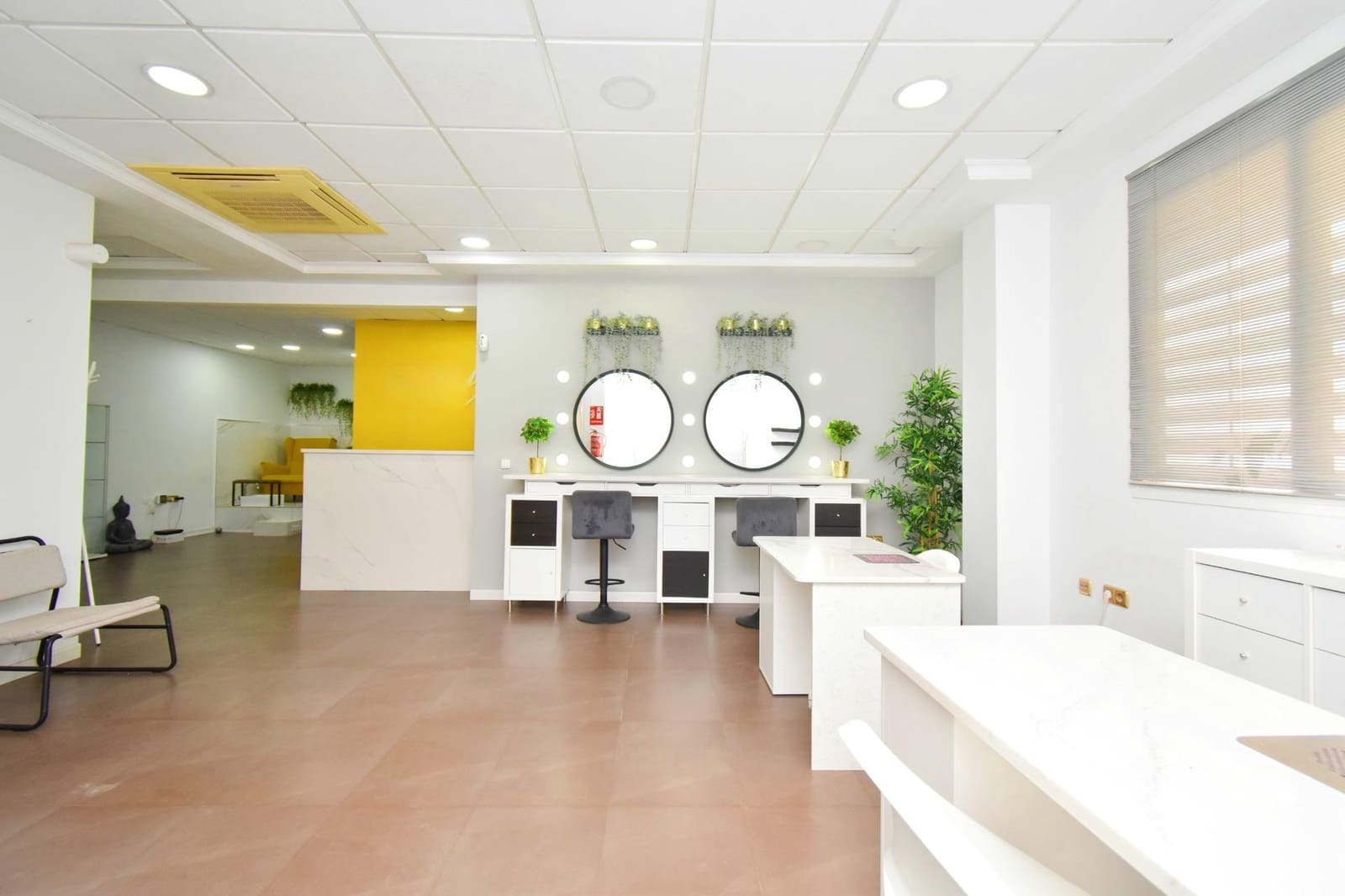 Commercial for rent in El Ejido - € 650 (Ref: 9406615)