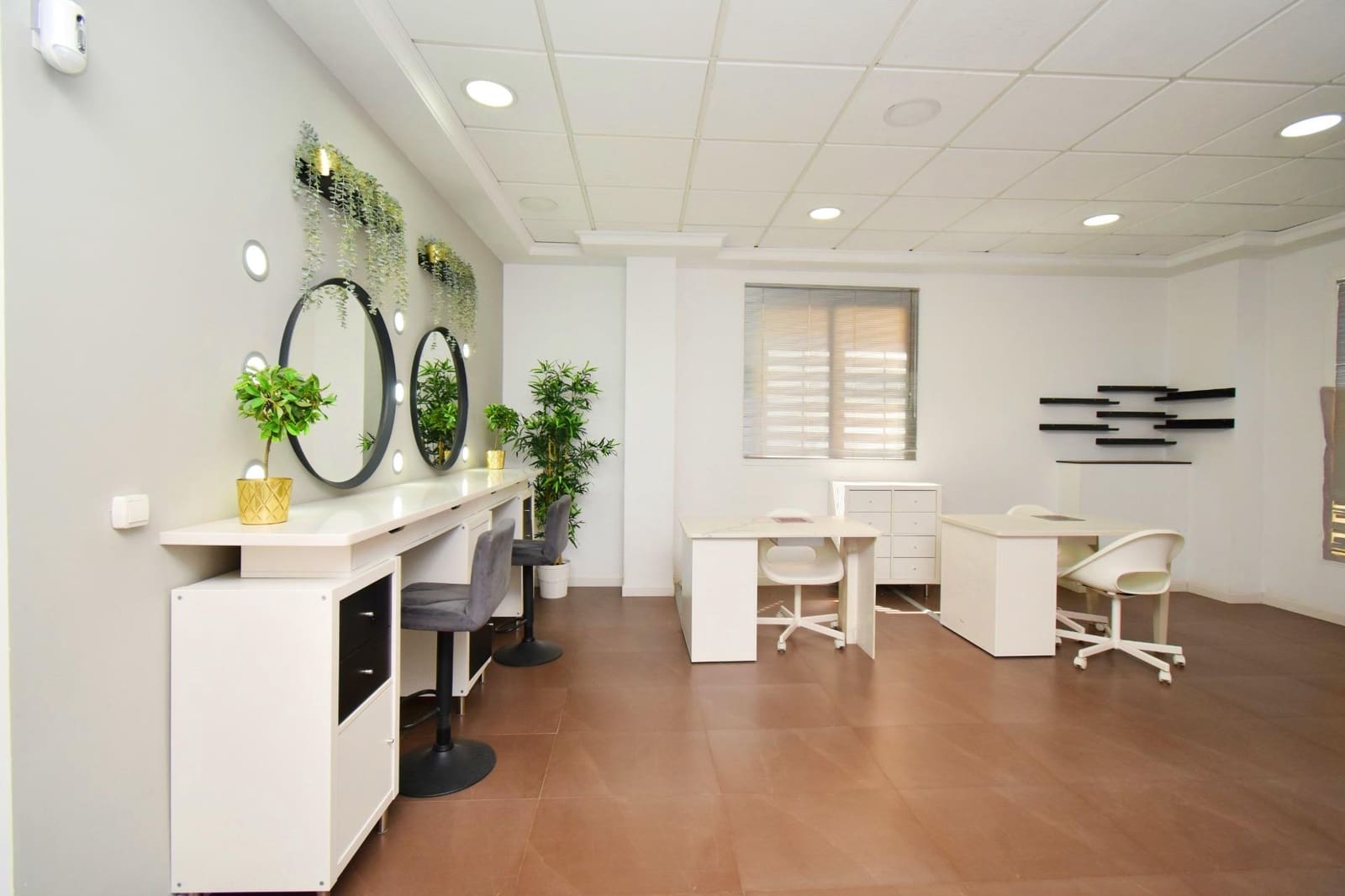 Commercial for rent in El Ejido - € 650 (Ref: 9406615)