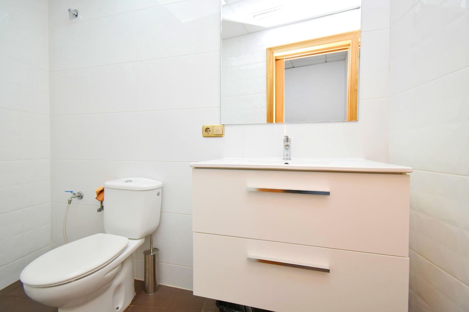 Commercial for rent in El Ejido - € 650 (Ref: 9406615)